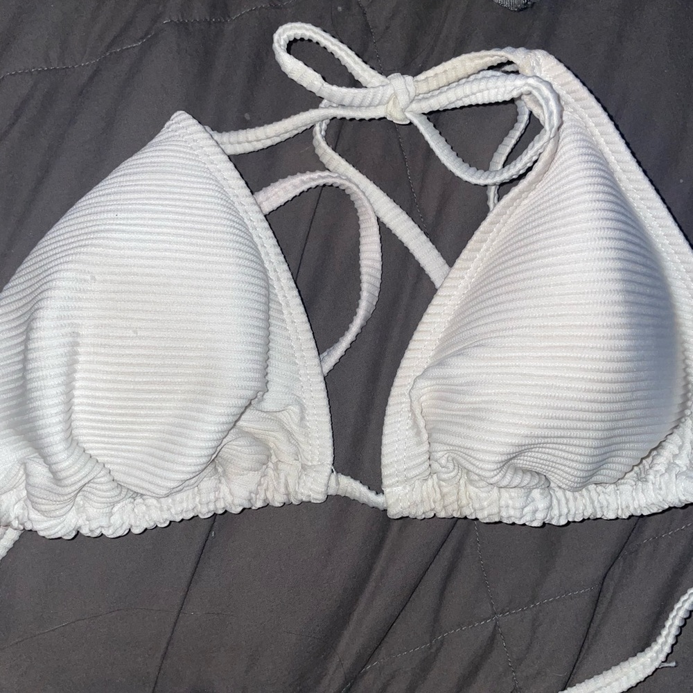 BUNDLE OF SWIMSUITS - Picture 2 of 13